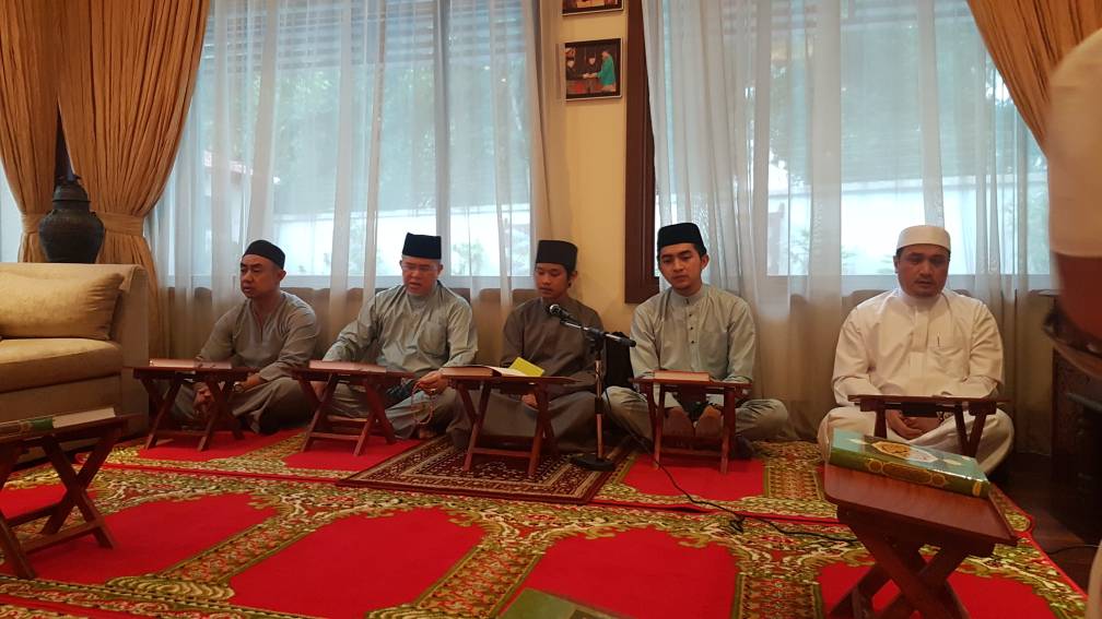 Majlis Doa Kesyukuran dan membaca Surah Al-Waqi’ah dan Surah Al-Mulk.jpg