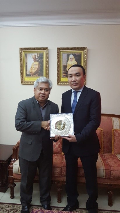 askar.jpg