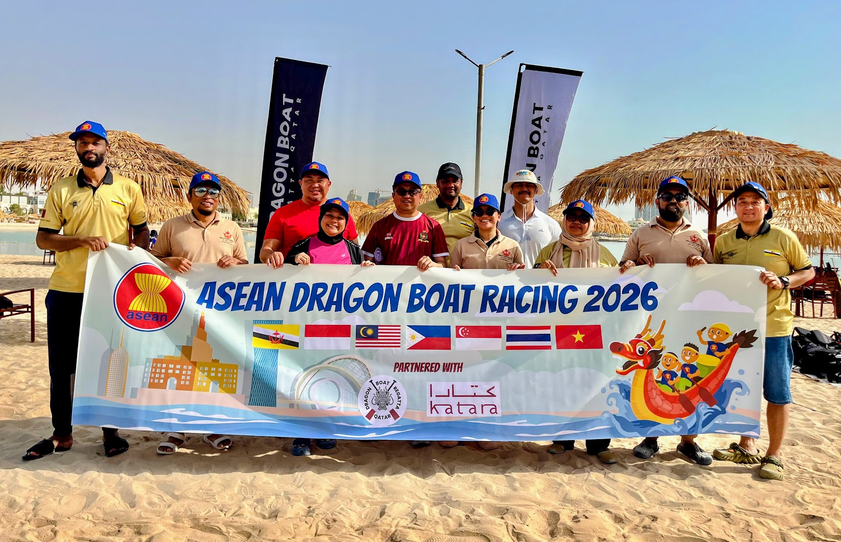 001 Dragonboat.jpg