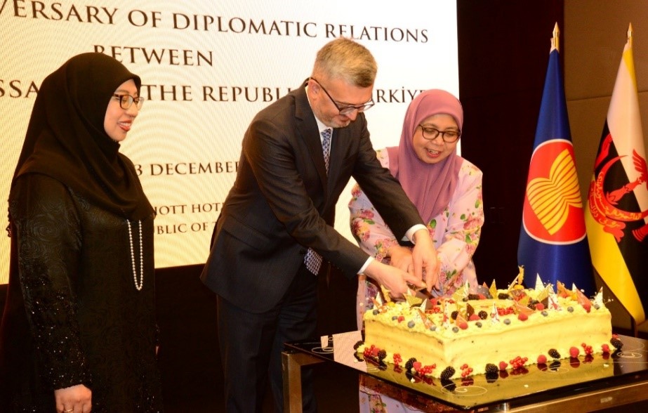 40thanniversarydinner2.jpg